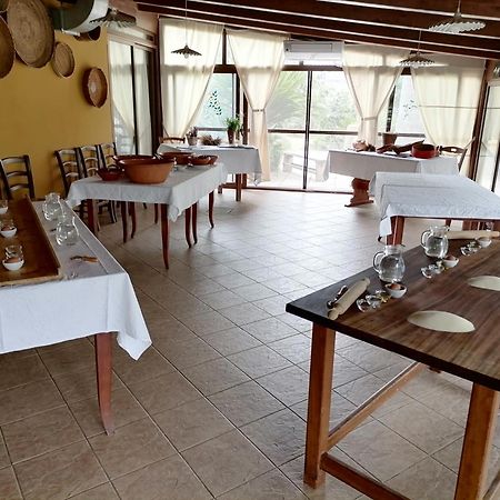 Su Leunaxiu Solèminis Extérieur photo