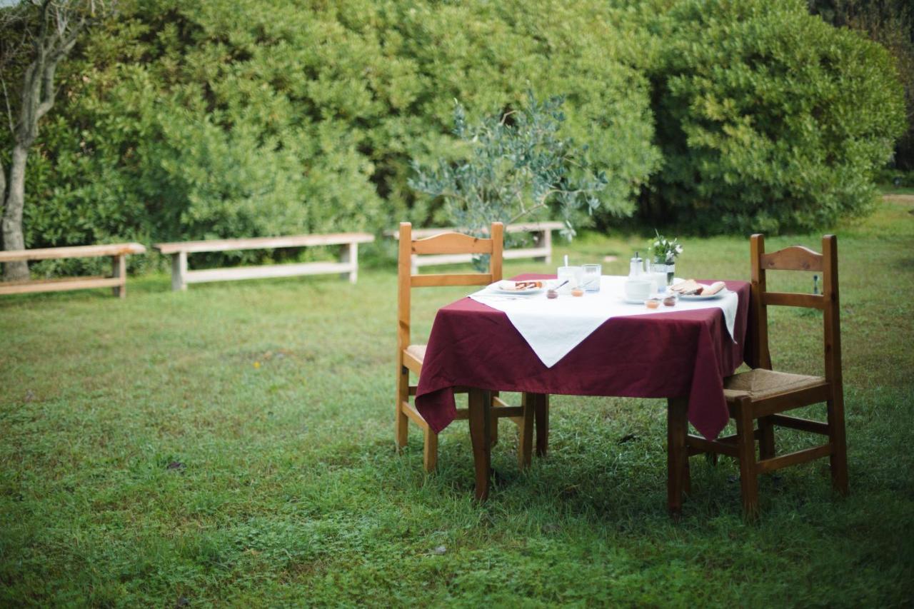 Su Leunaxiu Solèminis Extérieur photo