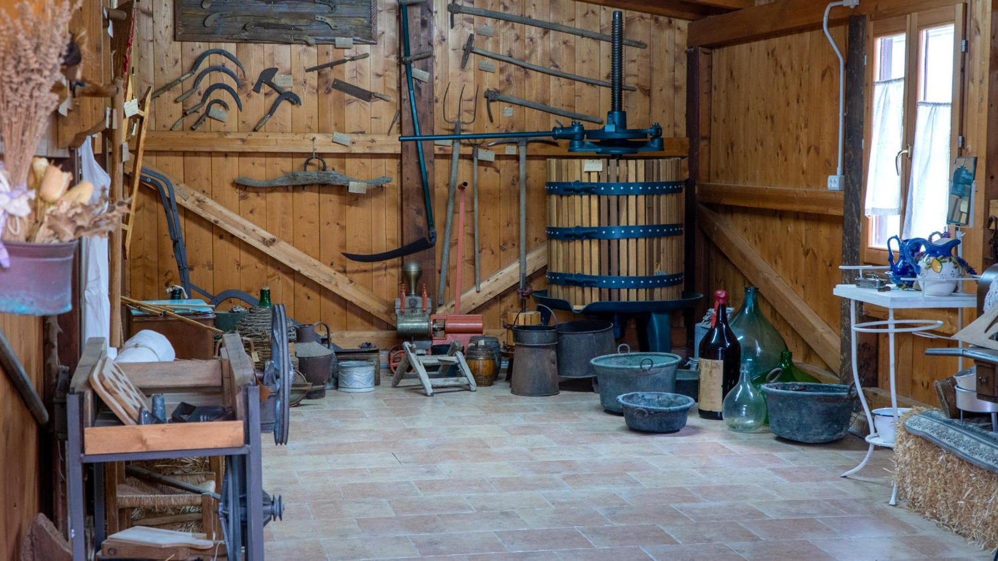 Su Leunaxiu Solèminis Extérieur photo